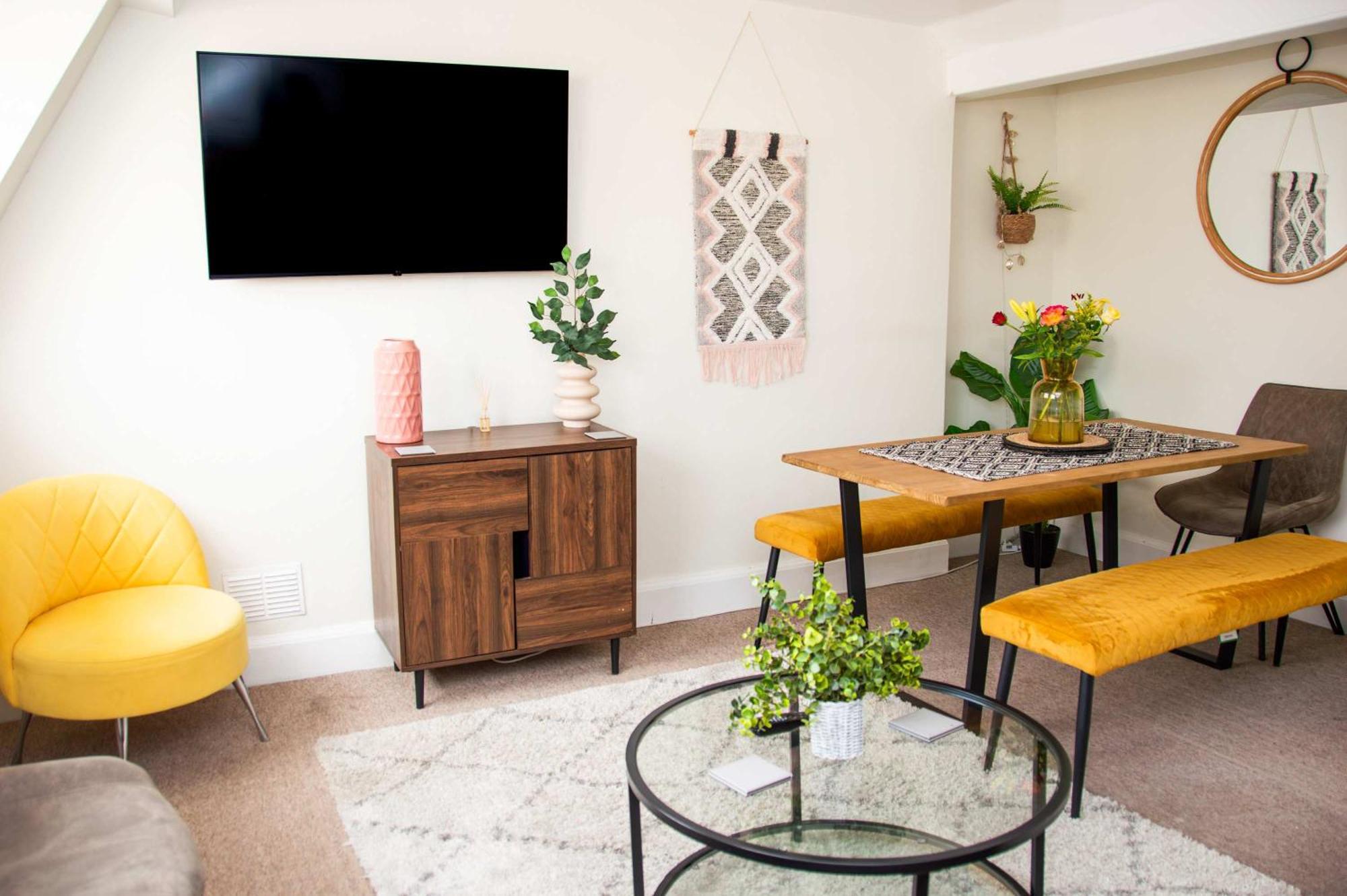 Beautiful Character 3 Bed City Centre Apartment バース エクステリア 写真